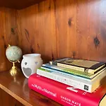 Nanna's Way, Wellness Retreat 3* Виктория